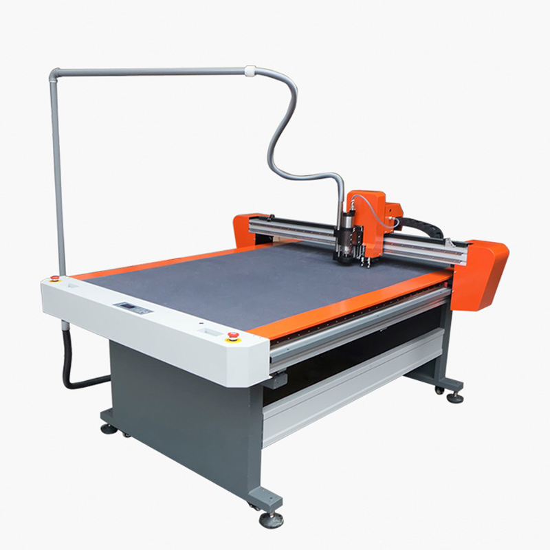 雕刻機.jpg 雕刻機.jpg